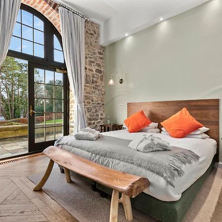 Slebech Park Estate Bed & Breakfast Wiston  Bagian luar foto The Old Mill, 2019